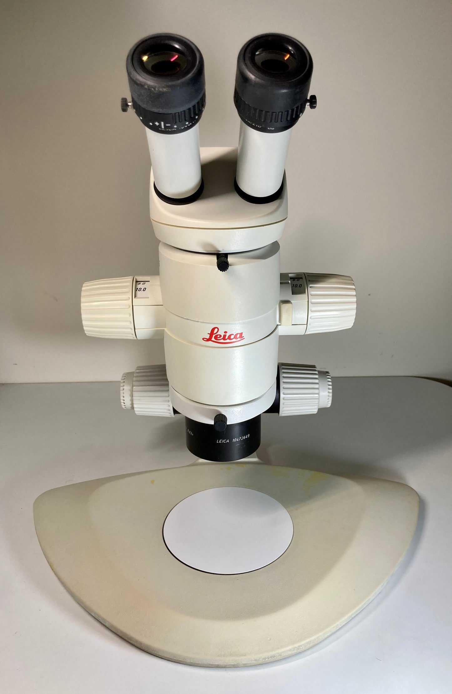 Leica MZ12.5 Stereo Microscope W/ 10X21B Eyepieces and PLANAPO 0.63X Objective