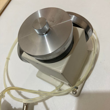 Narishige MNO-203 Three-Axis Oil Hydraulic Fine Micromanipulator & MN-4