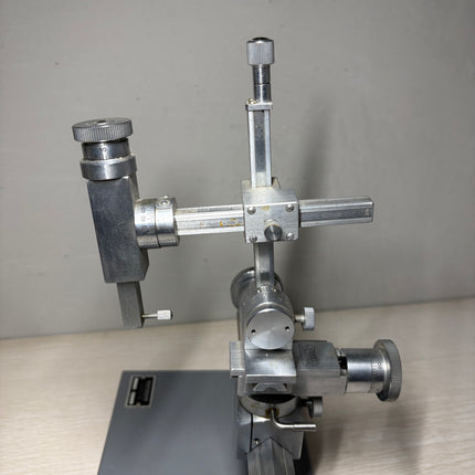 Narishige SM-11 3-Axis Mechanical Micromanipulator Stereotaxic MA-2 Base System