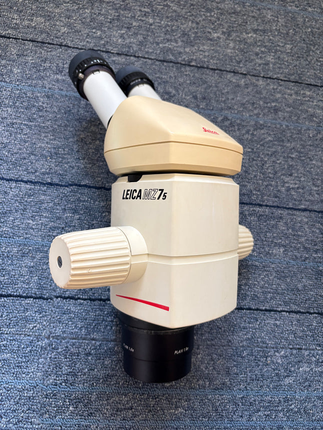 Leica MZ7.5 Stereo Microscope W/10X21B Eyepieces W/PLAN 1.0x Objective, detailed view, used condition.