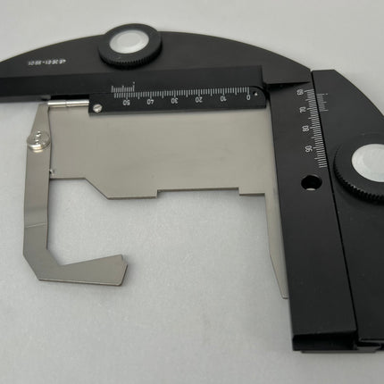 Zeiss  Attachable object guide Pol 28x48 mm 453561-9901  rotary Pol Axioscope Microscope