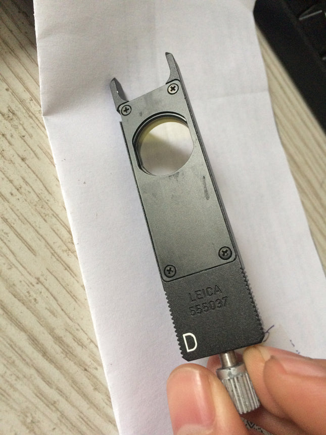 Leica Microscope DIC Nomarski Prism Slider D 555037