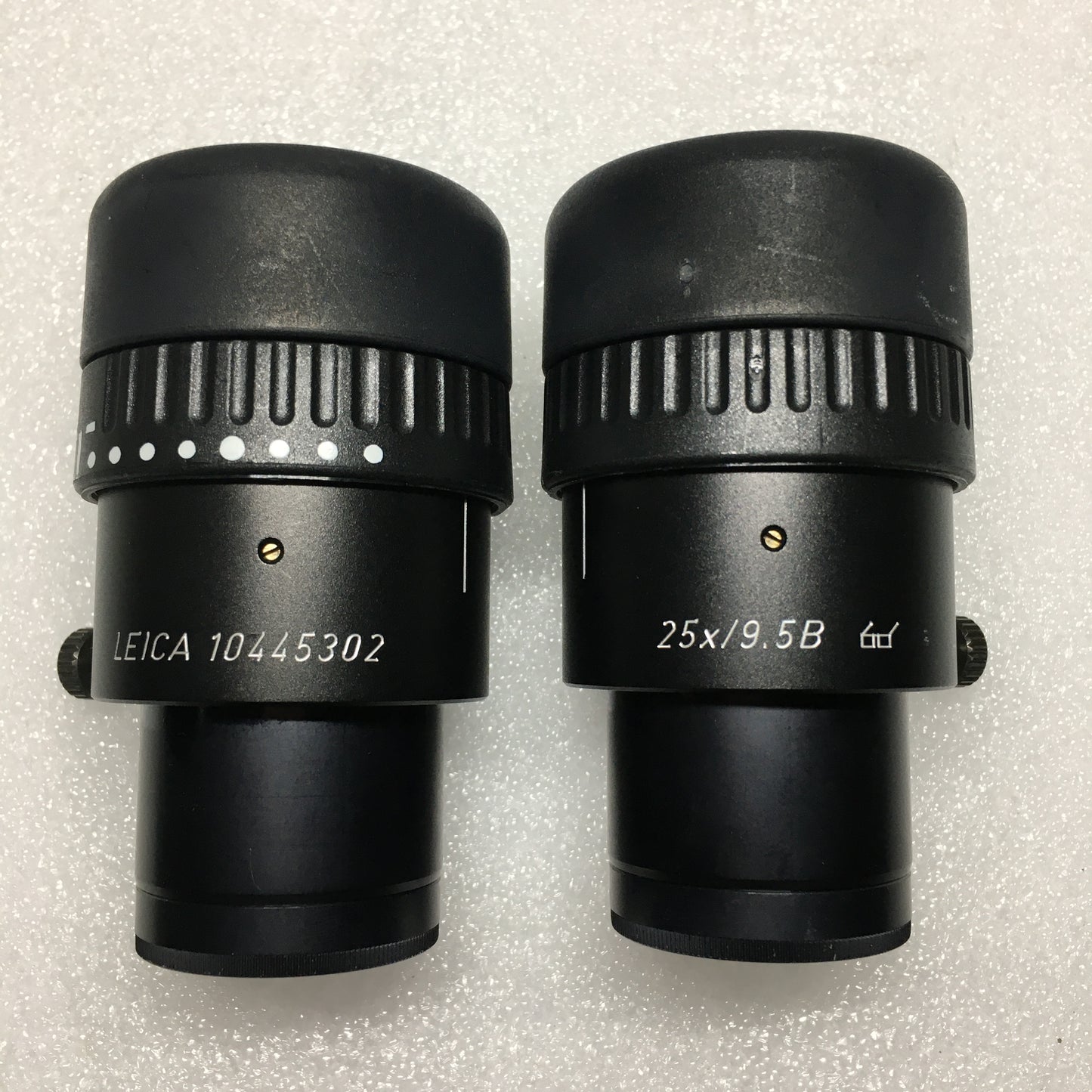 1 Pair of Leica 25x/9.5 microscope eyepieces 10445302