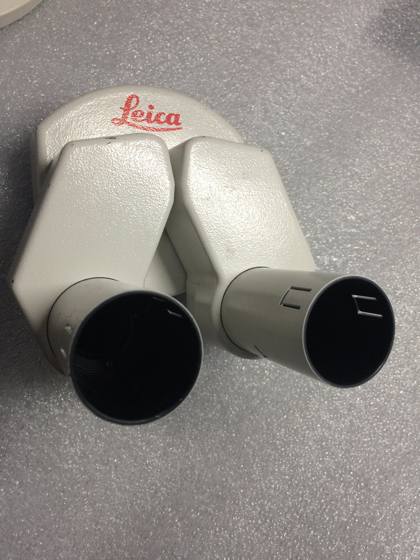 Leica Stereo Microscope 90° Binocular Tube 10429783