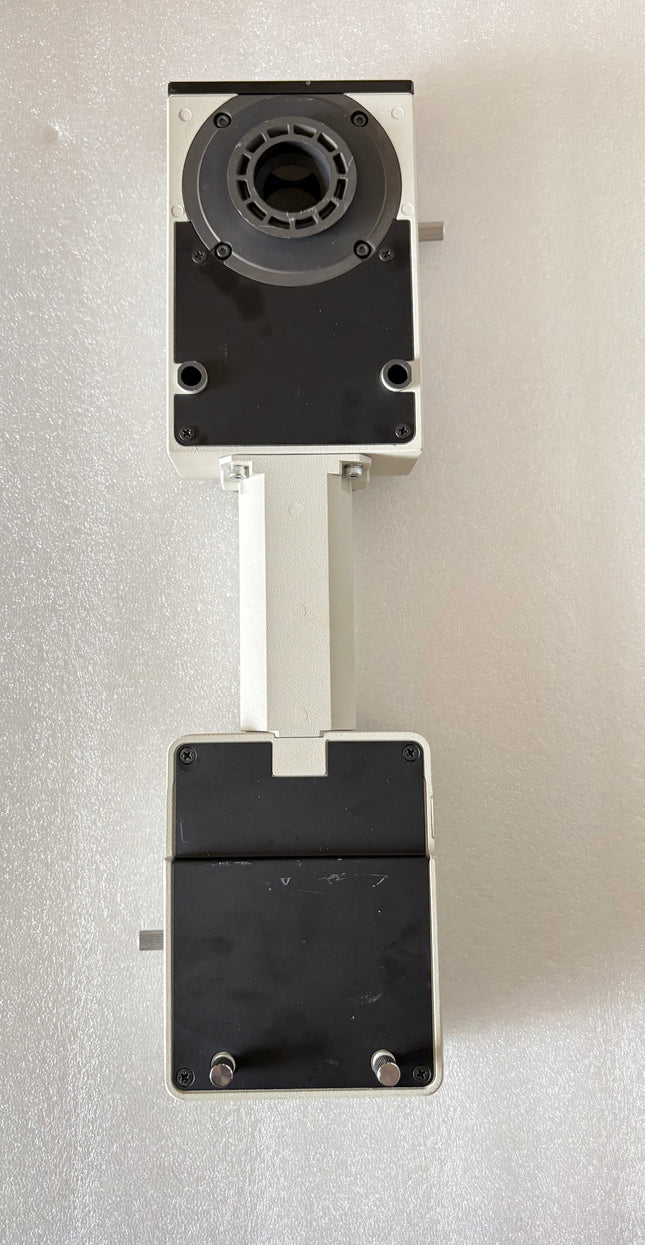 Nikon Microscope Y-THF Teaching Unit Face to Face top view showing the optical components and structure.