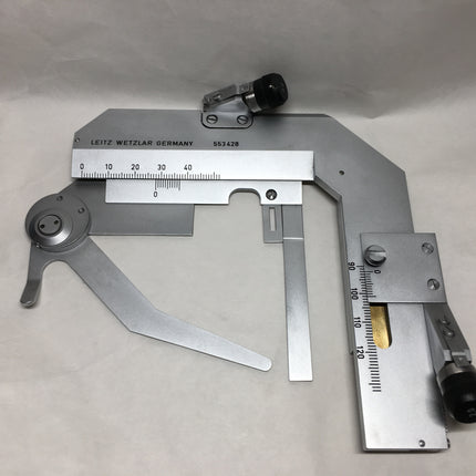 LEITZ WETZLAR Specimen Slider Holder/Caliper